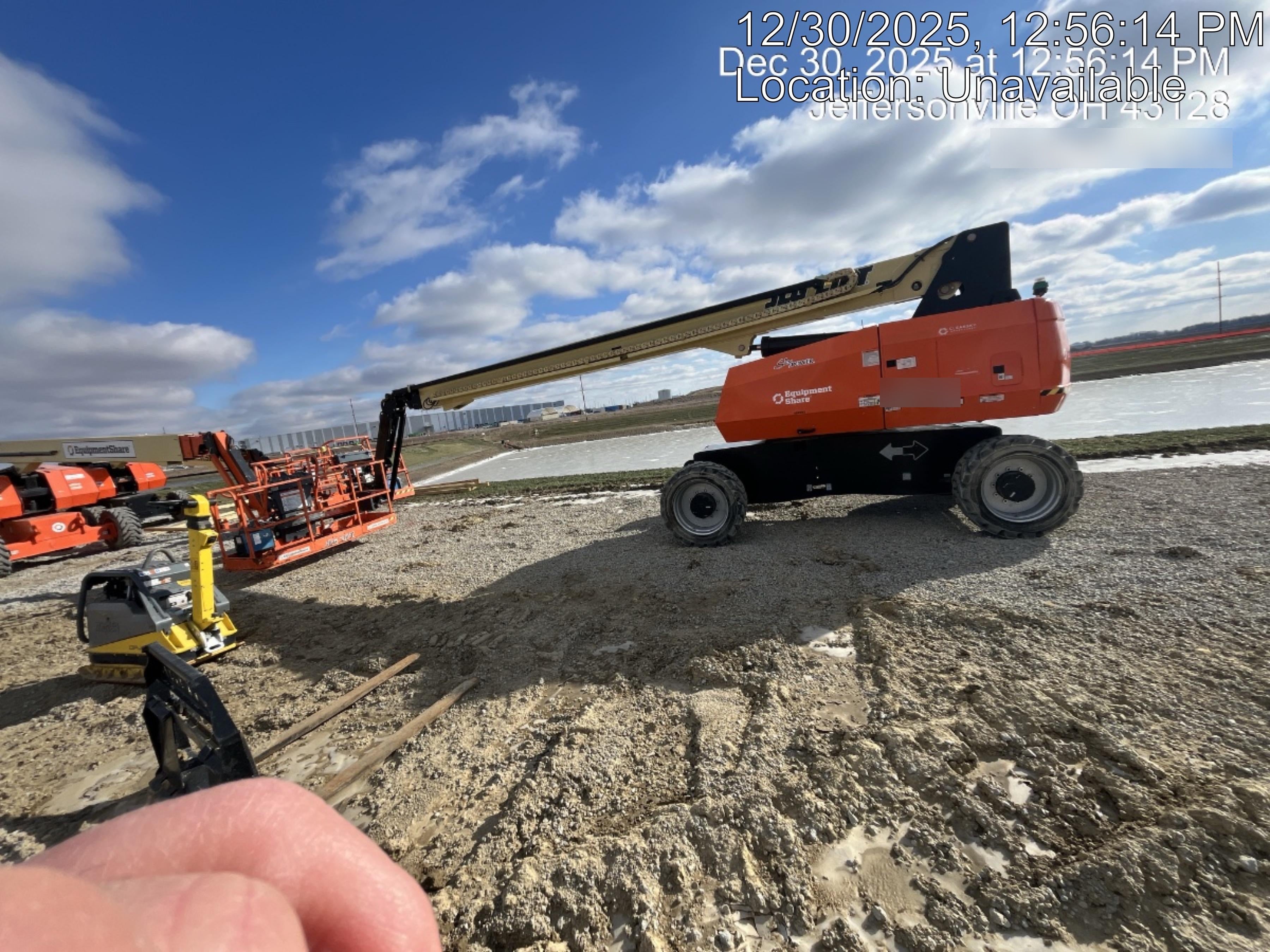 2024 JLG 860SJ