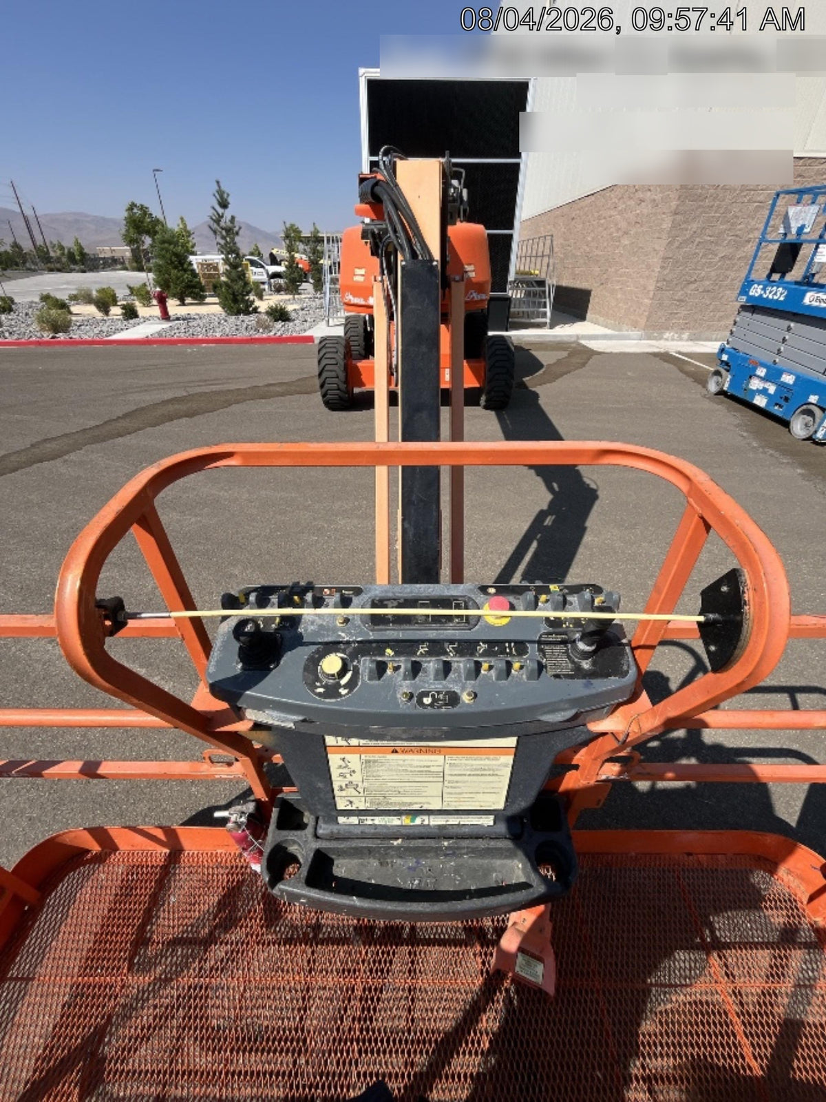2022 JLG 660SJ