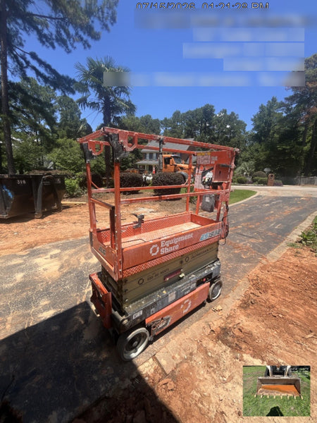 2023 JLG ES1932