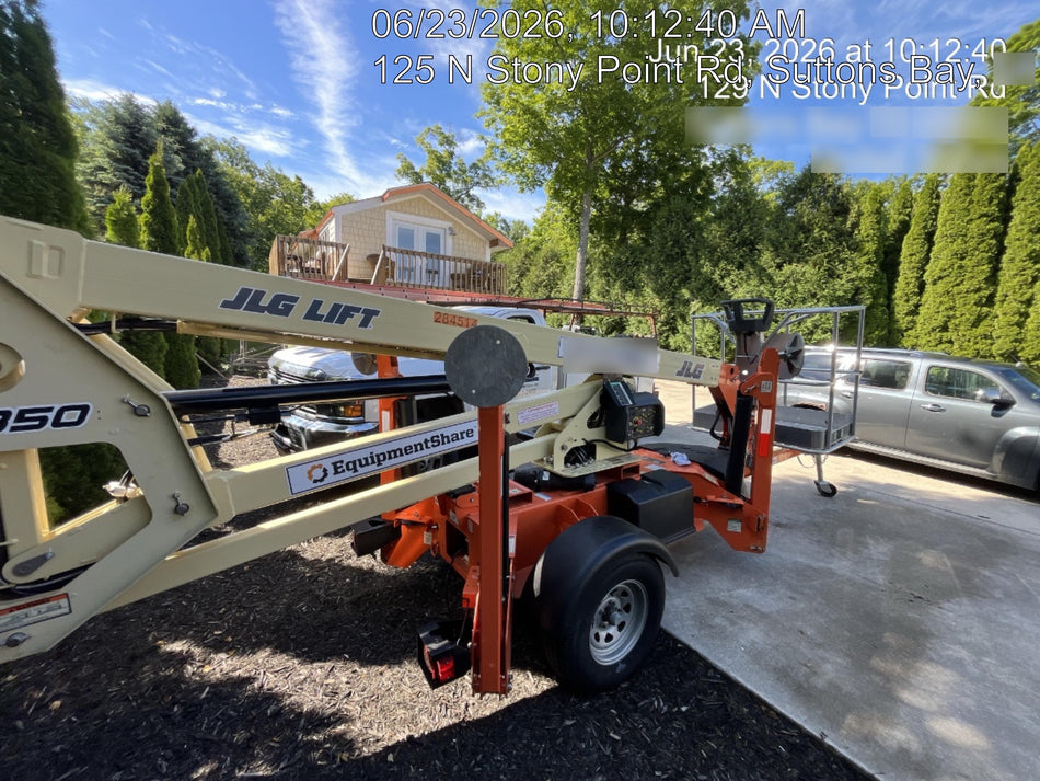 2022 JLG T350