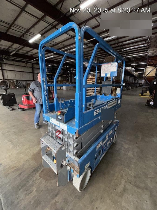 2019 Genie GS-1930 Fixed Rails with Chain Entry