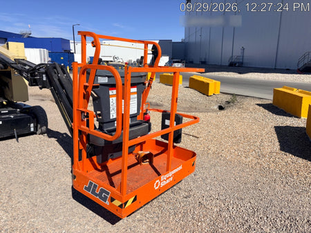 2025 JLG E300AJP