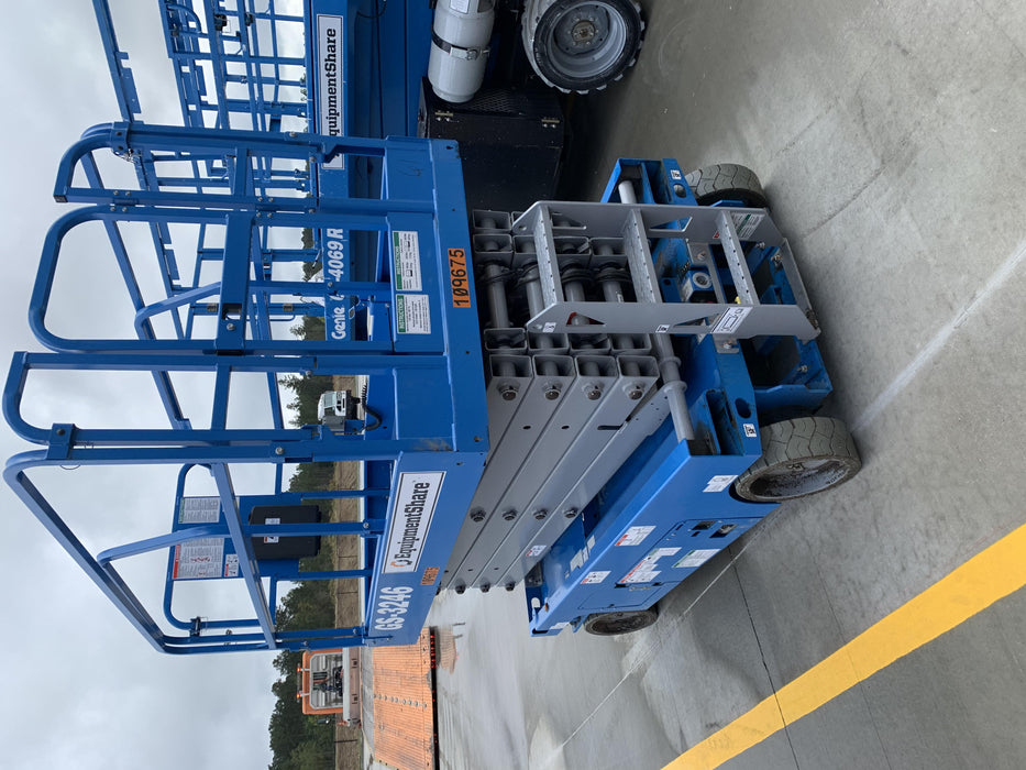 2020 Genie GS-3246 Standard, Folding full height swing gate