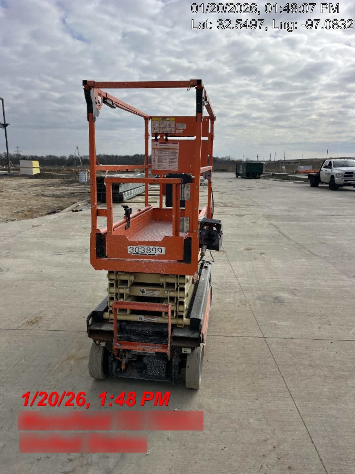 2023 JLG ES1932