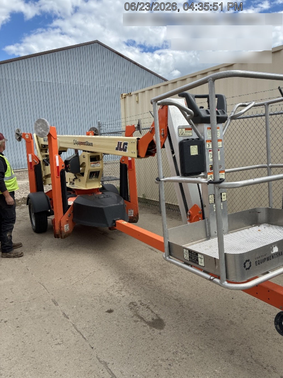 2023 JLG T500J
