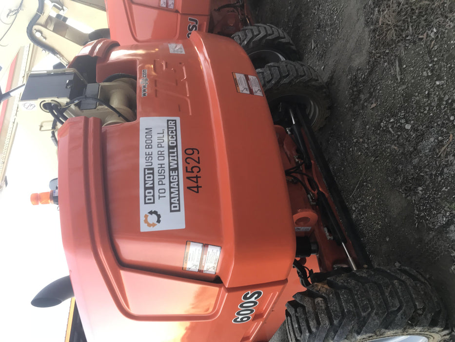 2019 JLG 600S 4WD