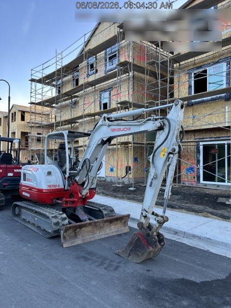 2020 TAKEUCHI TB250-2