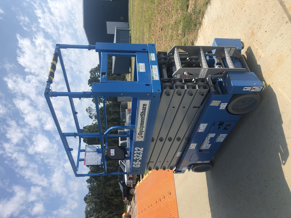 2020 Genie GS-3232 Standard, Folding half height swing gate