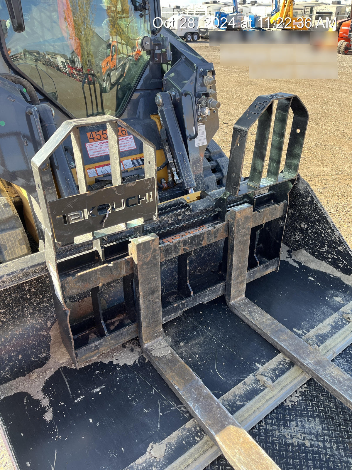2022 TAKEUCHI 48" Pallet Forks - Takeuchi