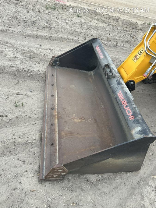 2025 TAKEUCHI 76" Smooth Bucket - Takeuchi