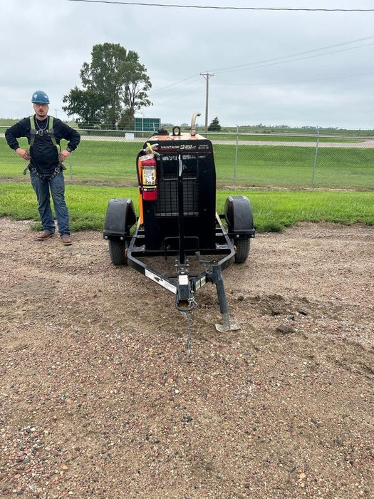 2021 Lincoln Electric Vantage 322 Vantage 322 Ready Pak 3 w/ Decals, ORANGE (includes trailer, cable rack, fender light kit) NO Telematics
