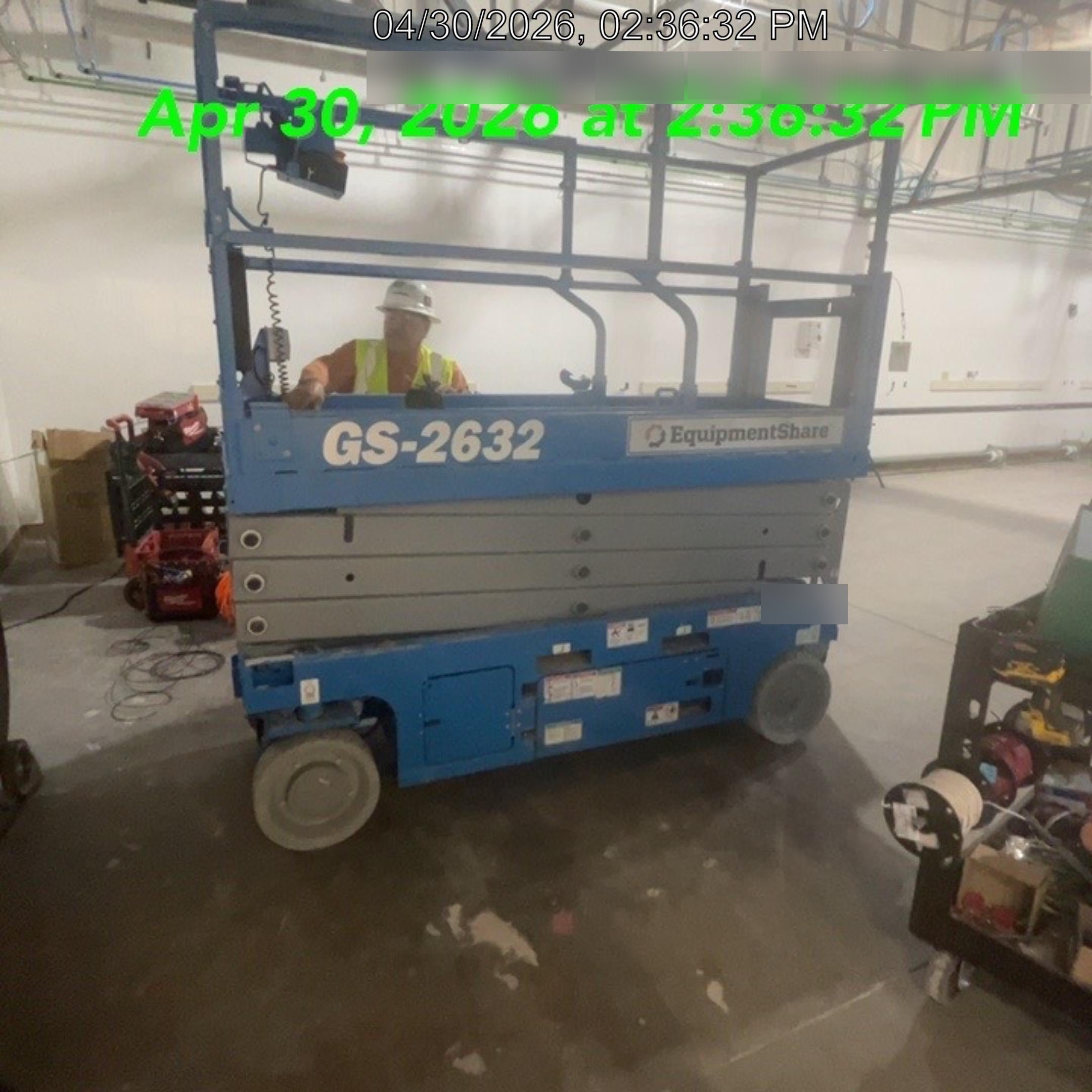 2023 GENIE GS-2632