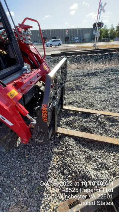 2022 PALADIN 48" Pallet Forks - Paladin