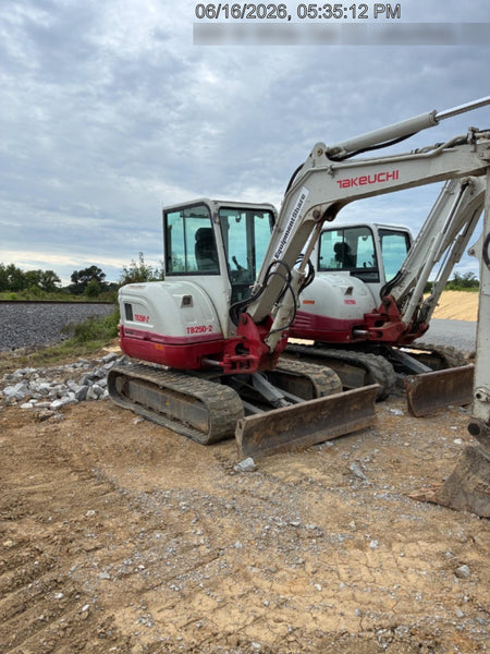 2020 TAKEUCHI TB250-2C