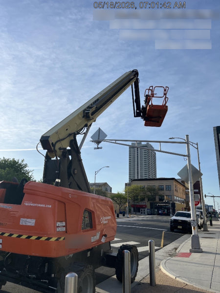 2025 JLG 660SJ