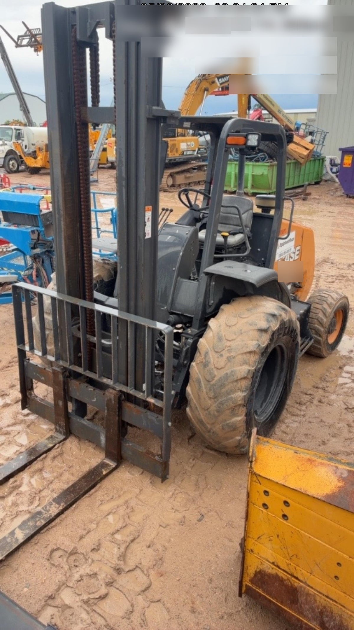 2023 CASE 588H