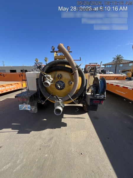 2023 VAC-TRON LP573XDT
