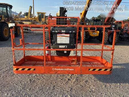 2025 JLG 800AJ