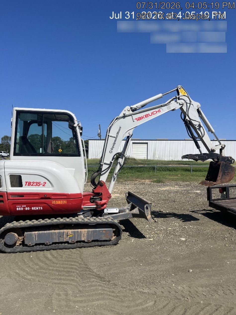 2025 TAKEUCHI TB235-2CR
