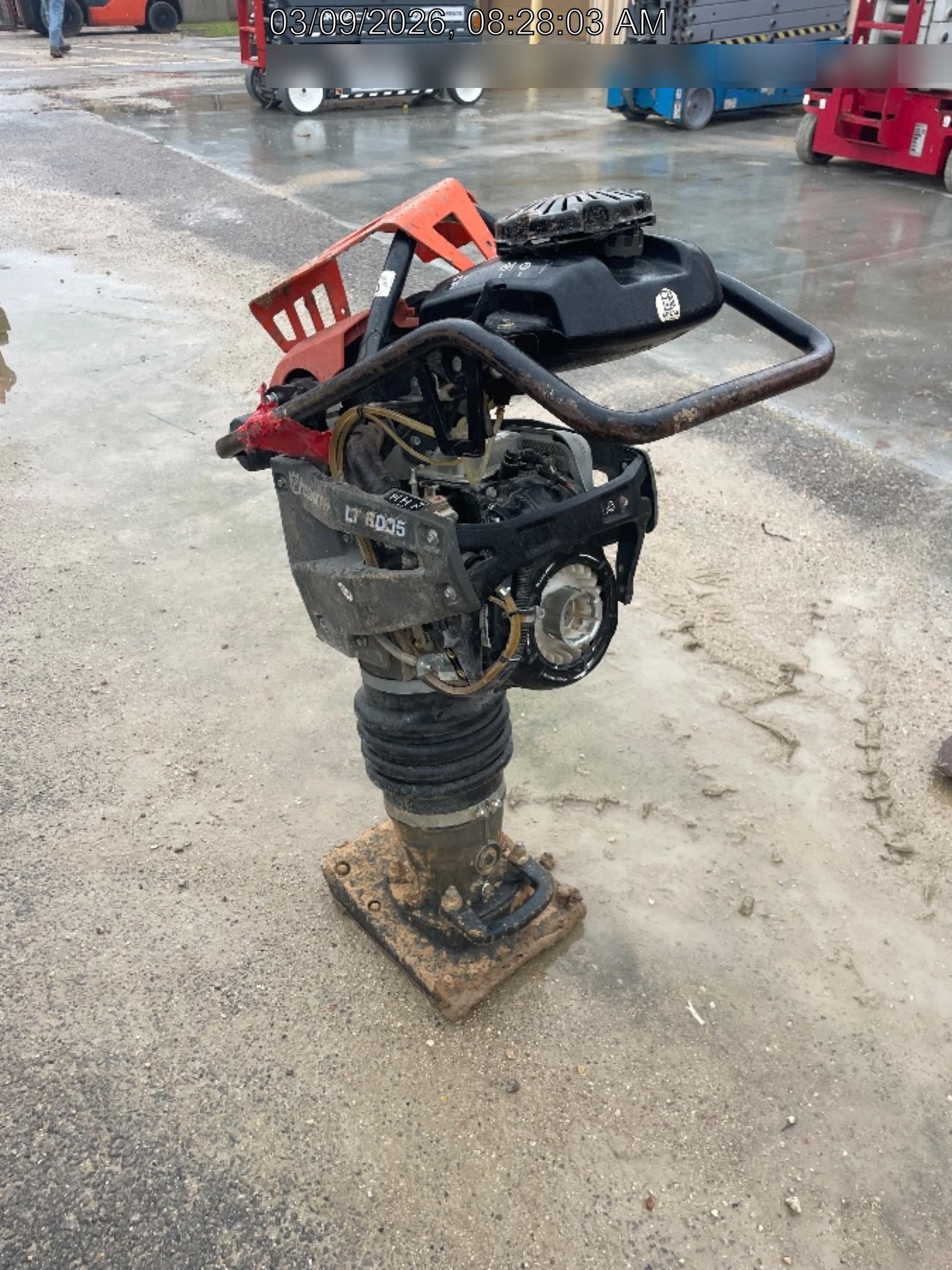 2024 HUSQVARNA LT6005