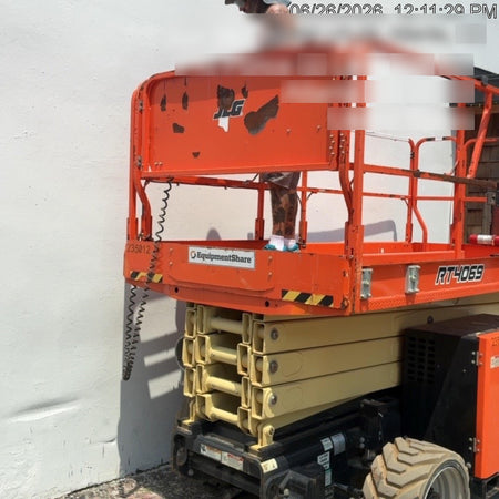 2022 JLG RT4069