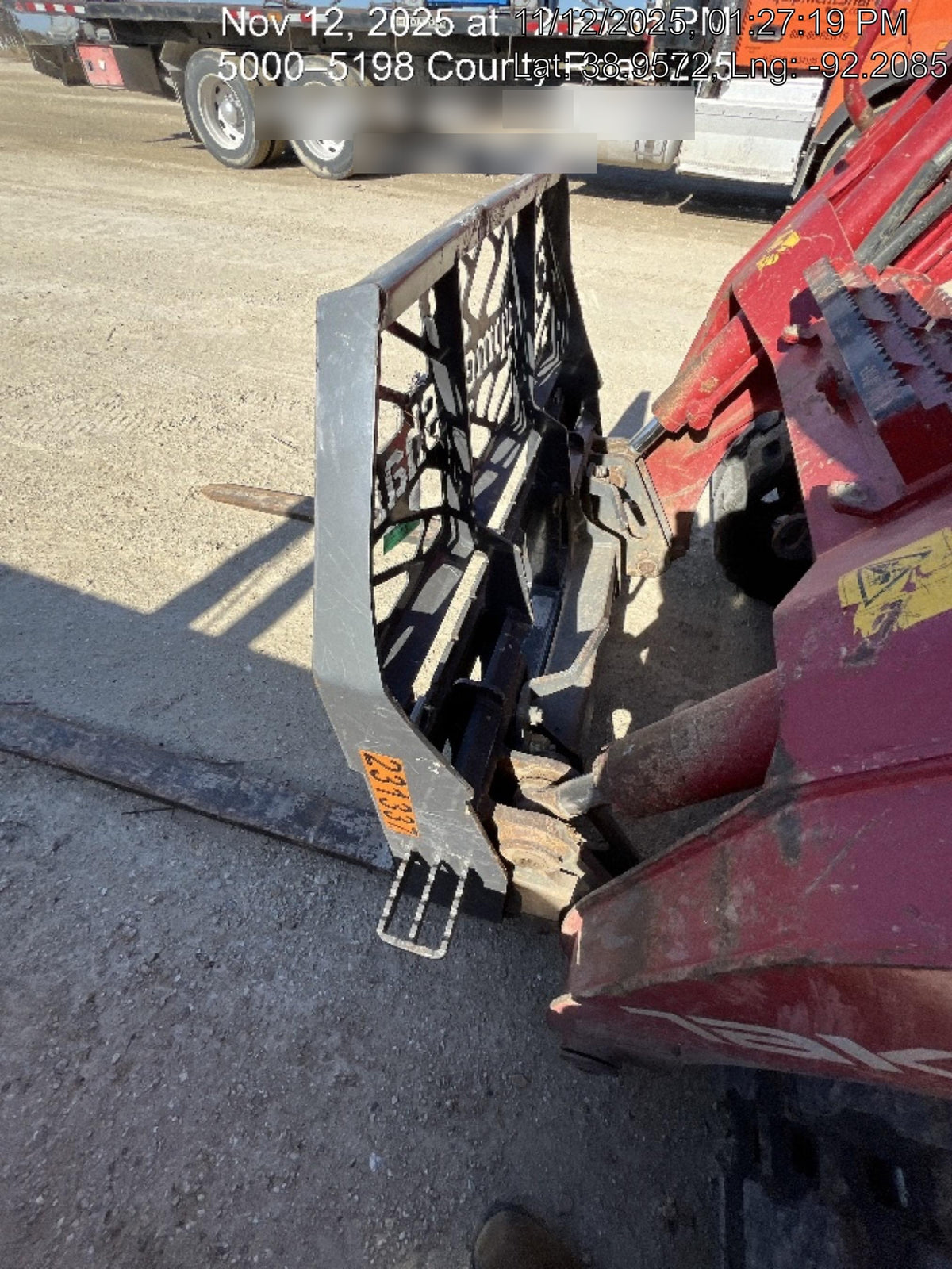 2021 TAKEUCHI 48" Pallet Forks - Takeuchi