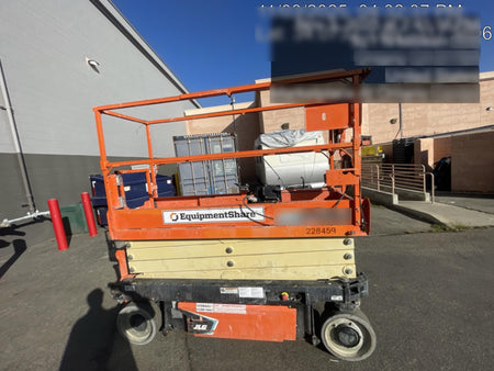 2022 JLG ES2632