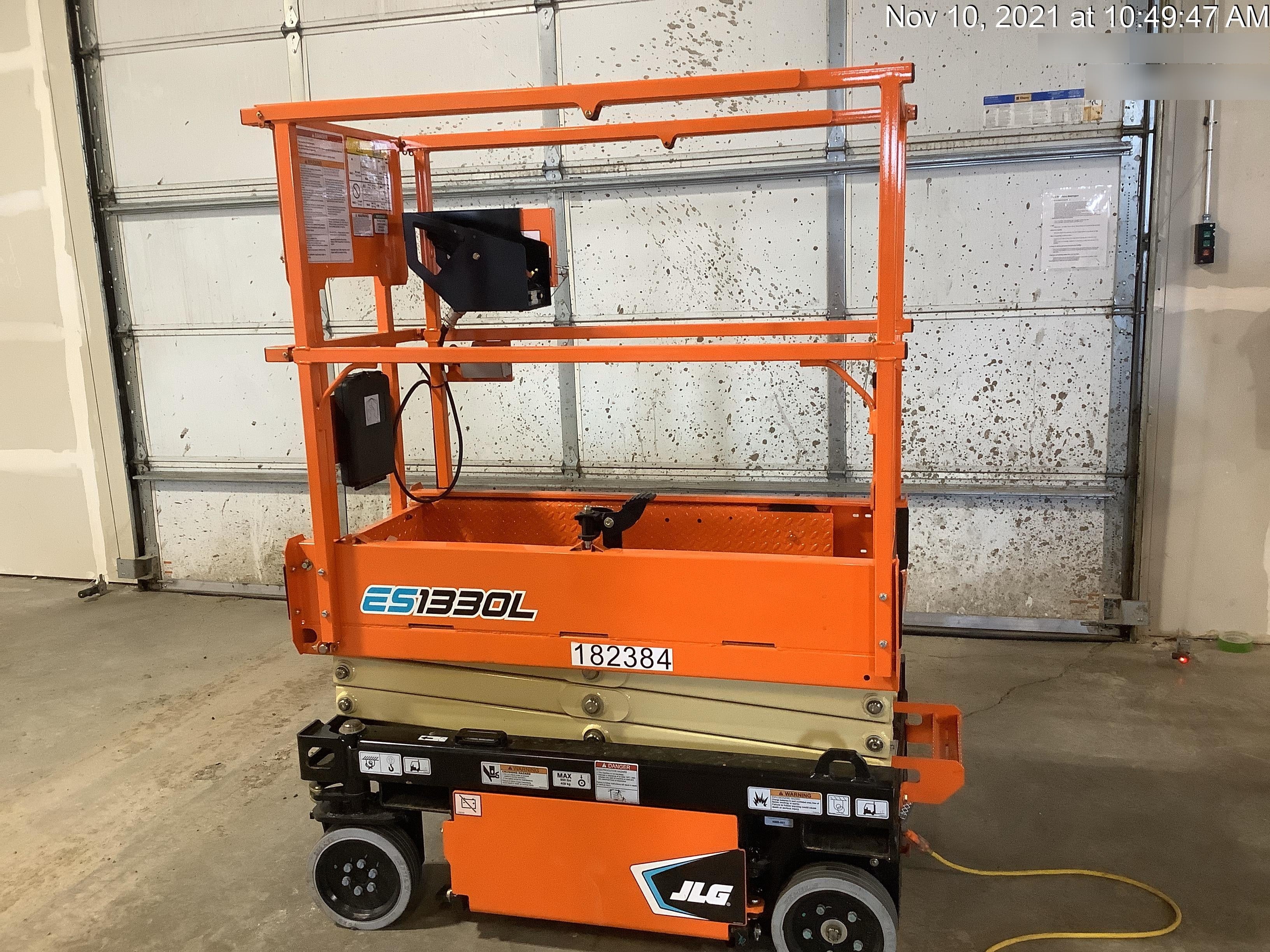 2021 JLG ES1330L