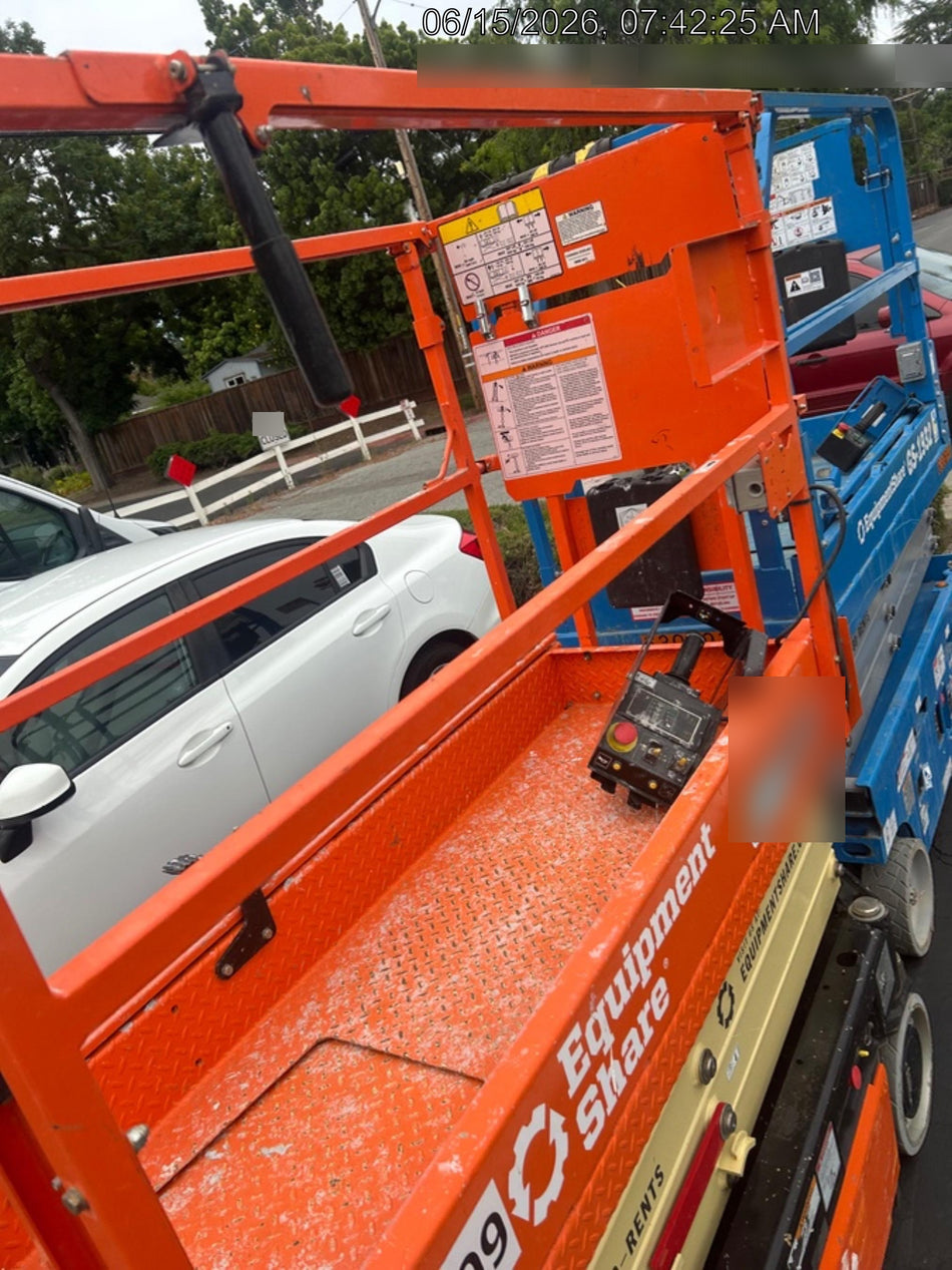 2024 JLG ES1932