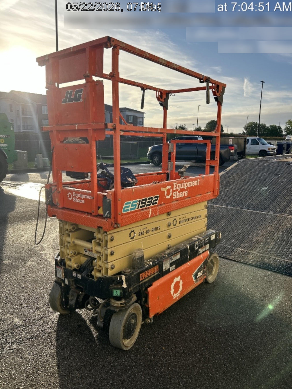 2024 JLG ES1932