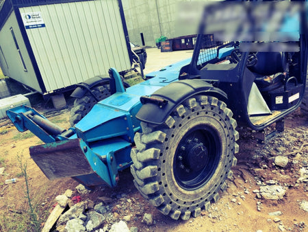 2018 Genie GTH-1056 Genie GTH-1056 w/ROPS, Work Lights, Solid Tires, RH Cab Mesh, Beacon, 60" Carriage and Forks