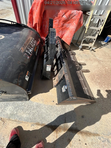 2022 TAKEUCHI 48" Pallet Forks - Takeuchi