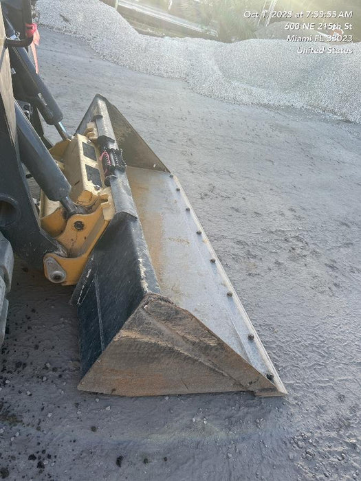 2025 JOHN DEERE 84" Bucket - John Deere