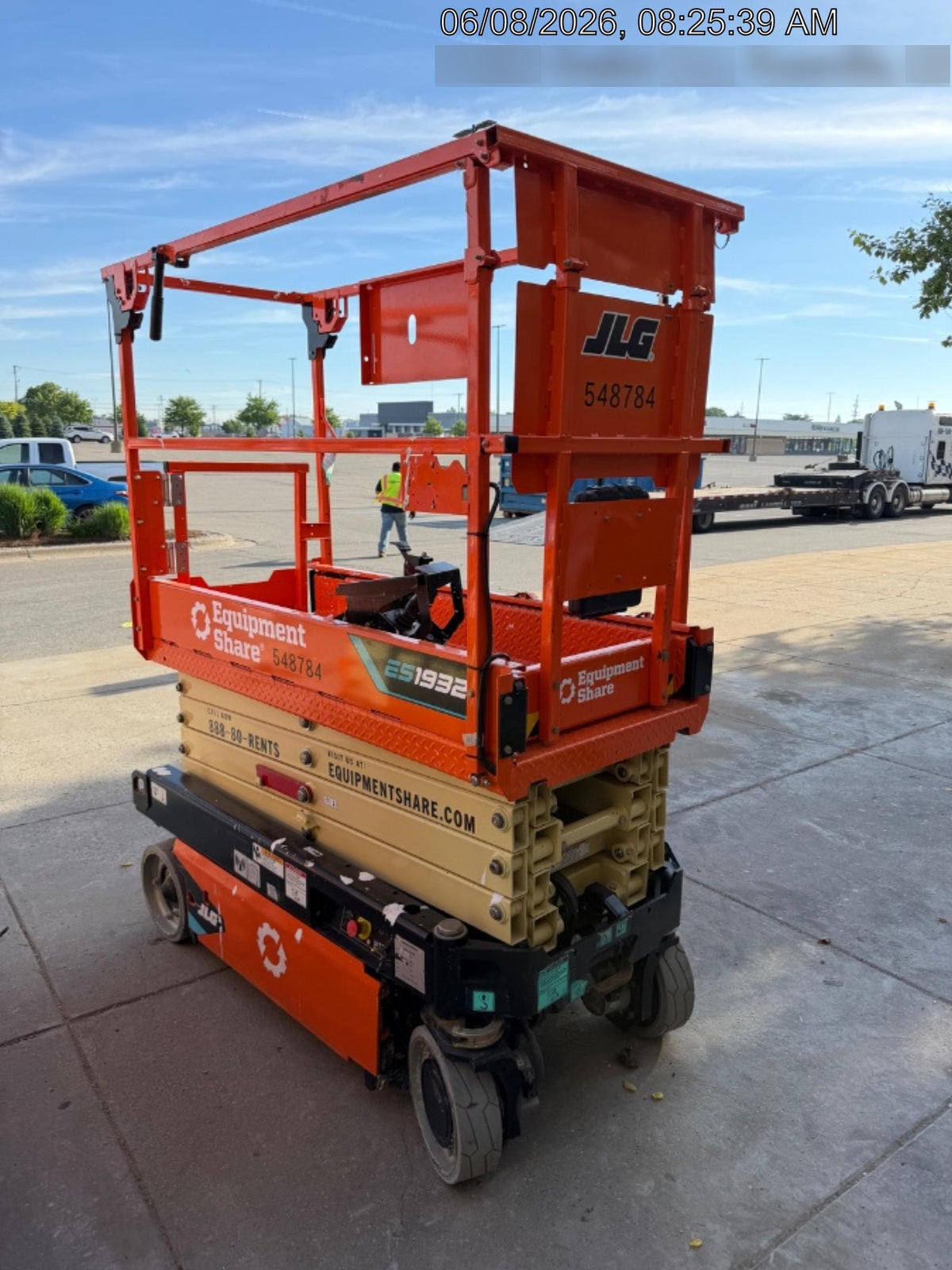2022 JLG ES1932