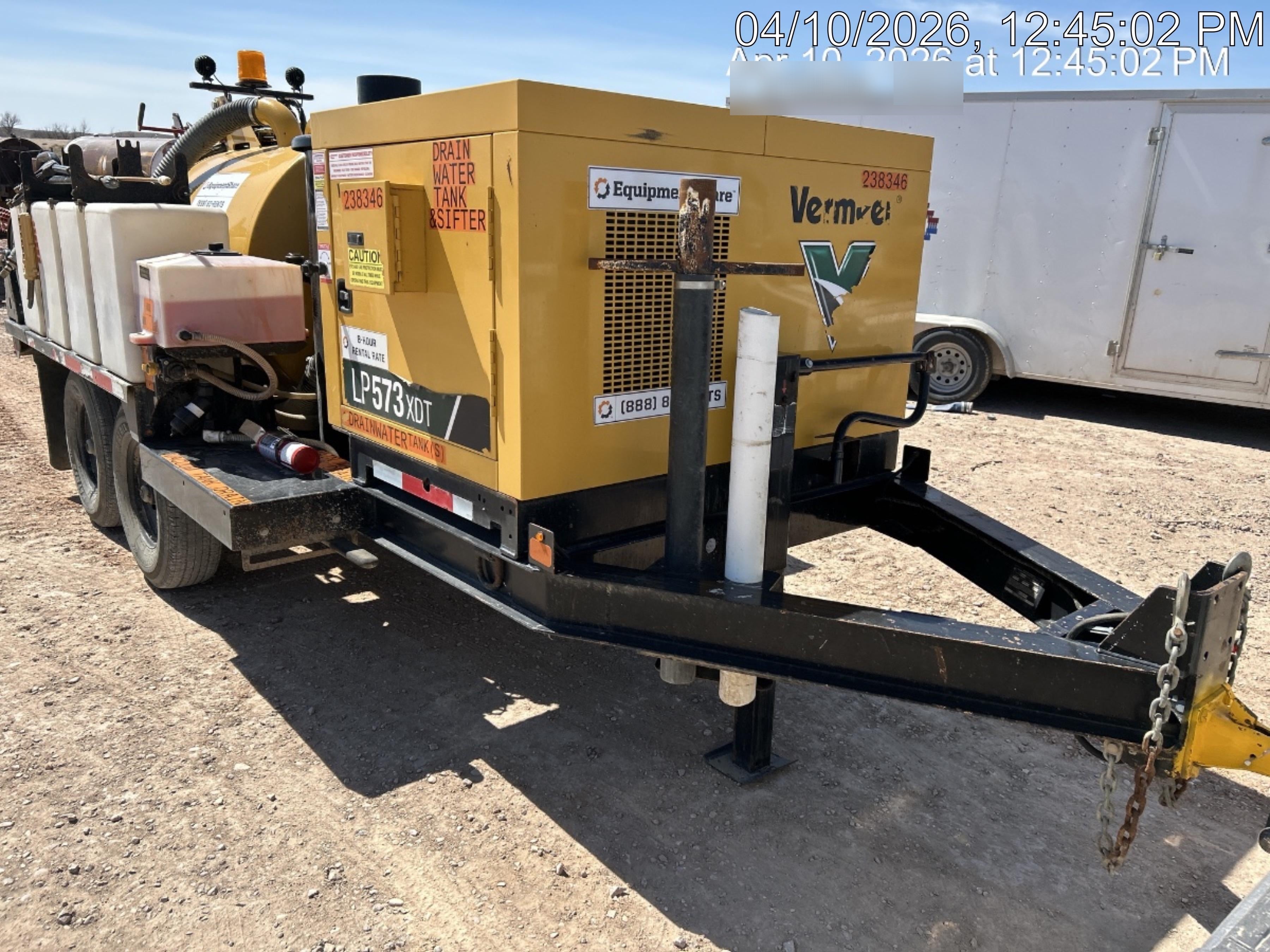 2022 Vac-Tron LP573XDT T4 Koehler Diesel Engine, 500 Gallon Debris Tank, x2 100 Gallon Water Tanks