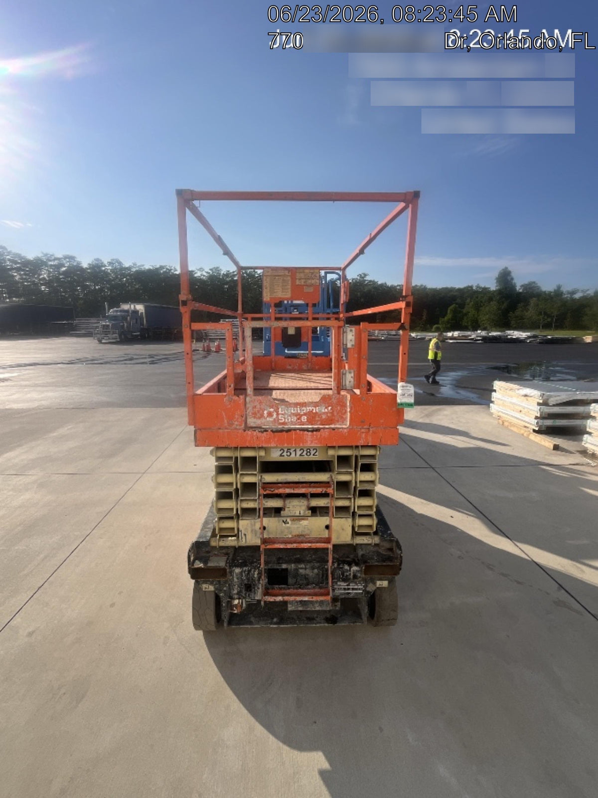 2022 JLG ES3246