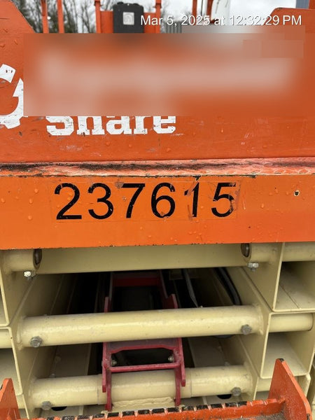 2022 JLG ES3246
