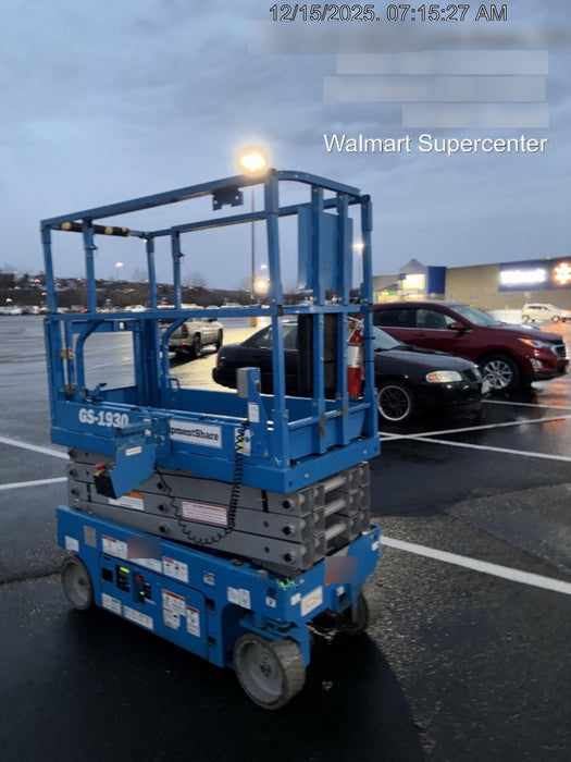 2020 Genie GS-1930 Solid Non Marking Tires, Beacon, Folding rails with half height swing gate, 800W Inverter