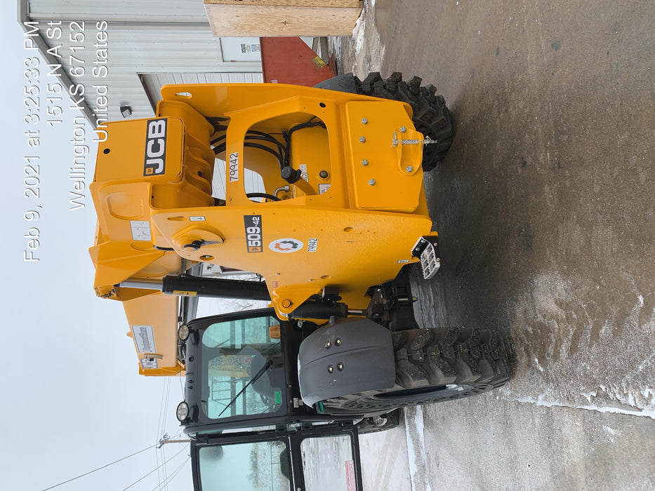 2020 JCB 509-42 Cab/Heat/Air, Solid Tires, Work Lights, Beacon, Aux Hydraulics, Back up Alarm, Lifting Eye, ES Decals