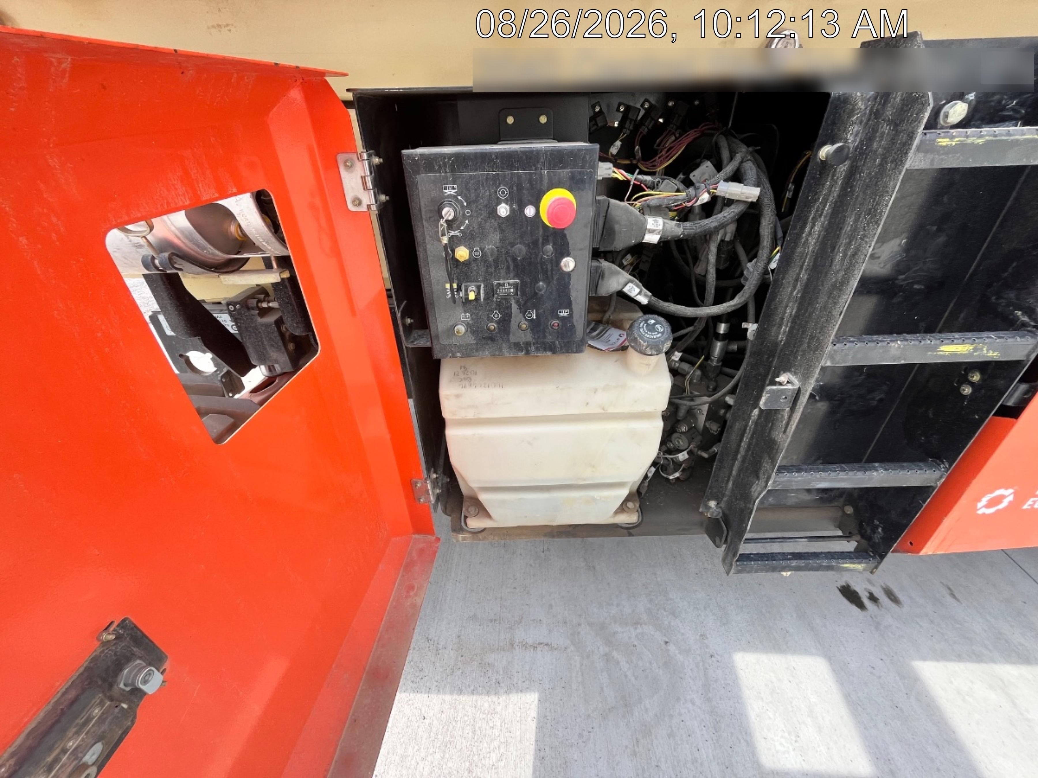 2023 JLG RT4394