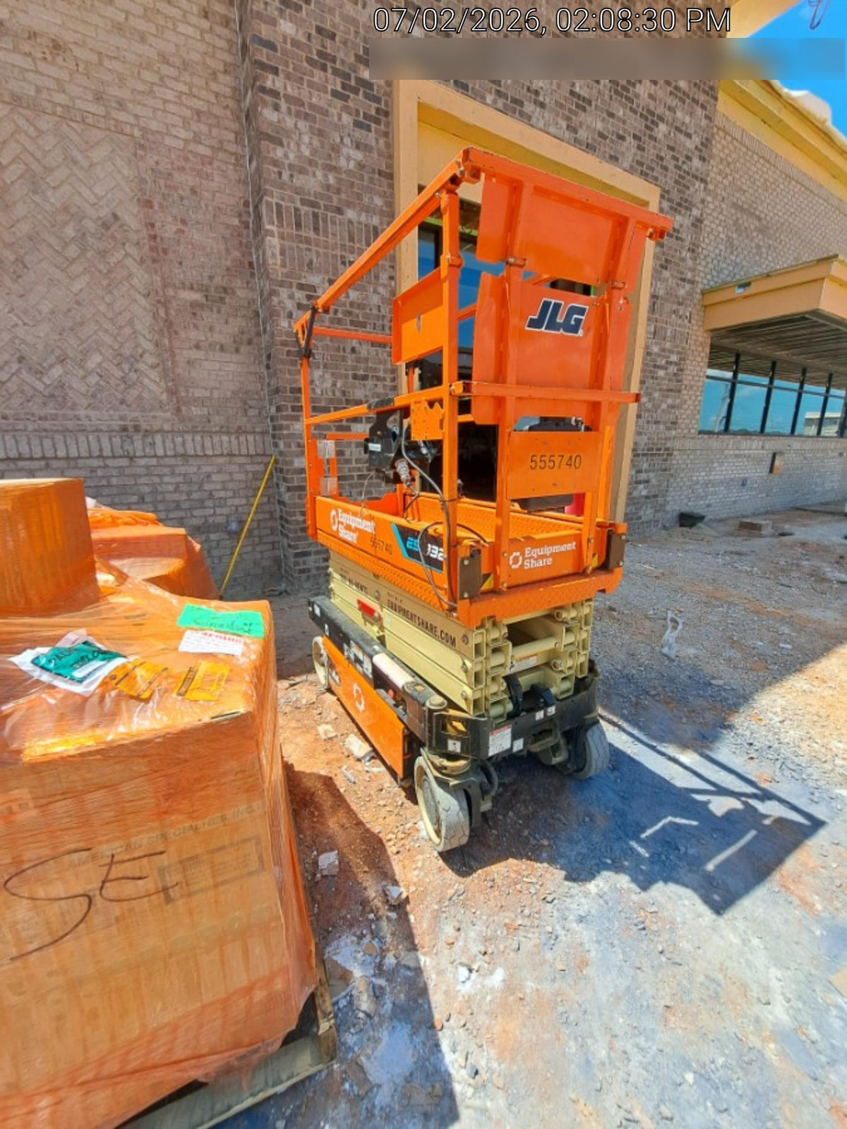 2025 JLG ES1932