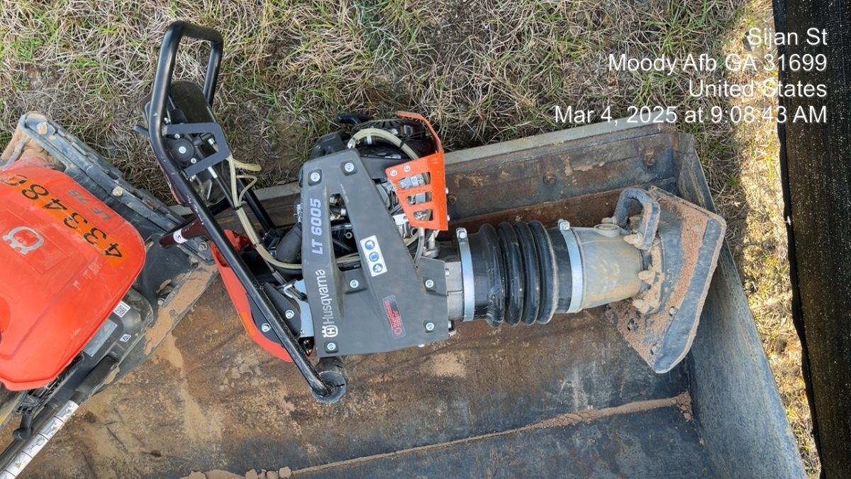 2024 HUSQVARNA LT6005