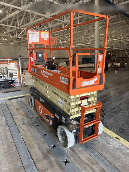 2022 JLG ES2632