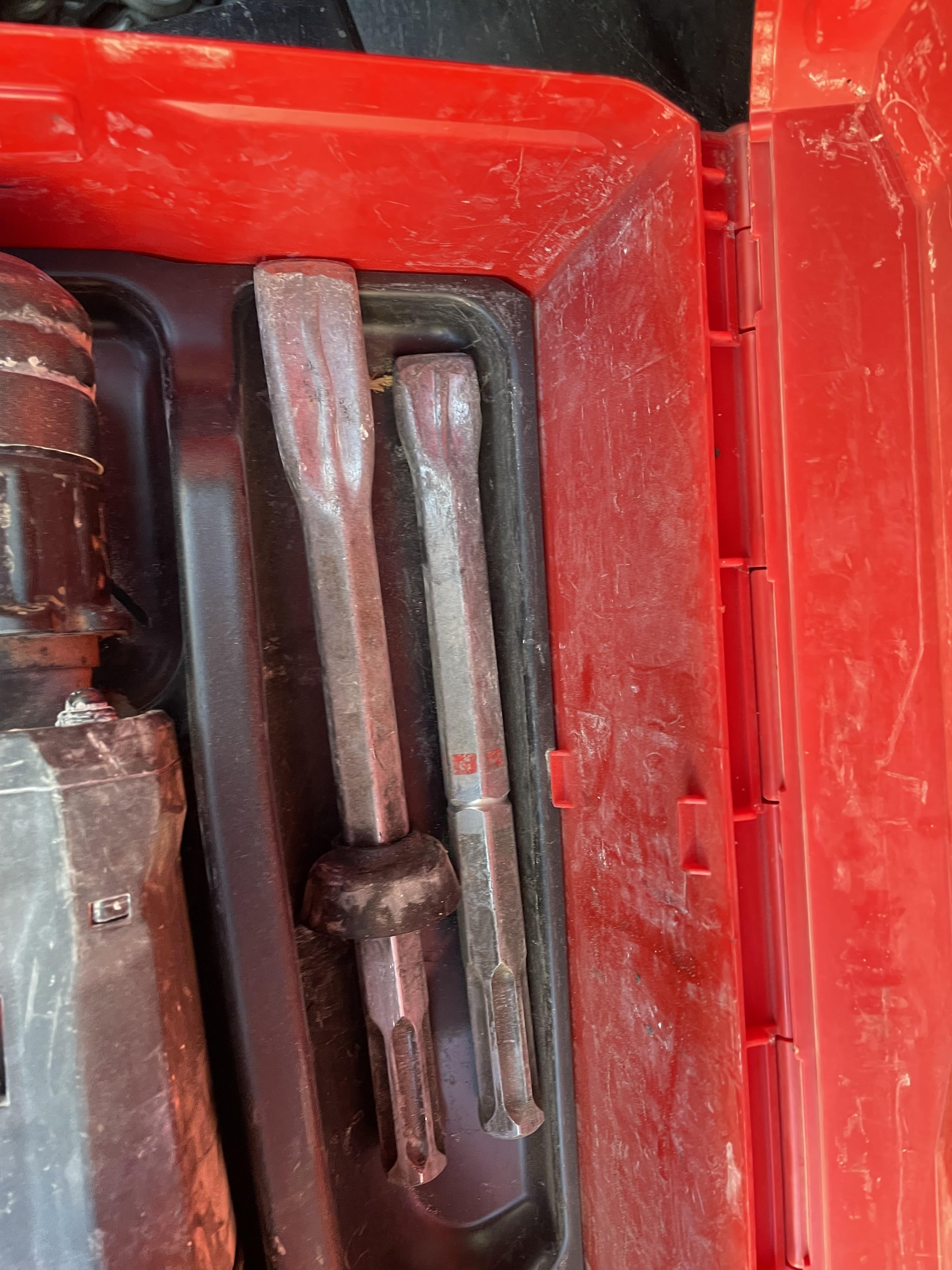 2022 HILTI TE 1000-AVR
