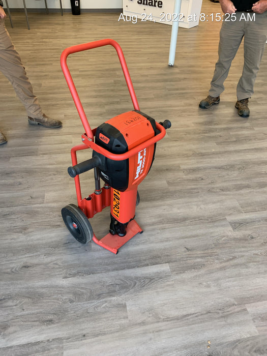 2020 HILTI TE 3000-AVR