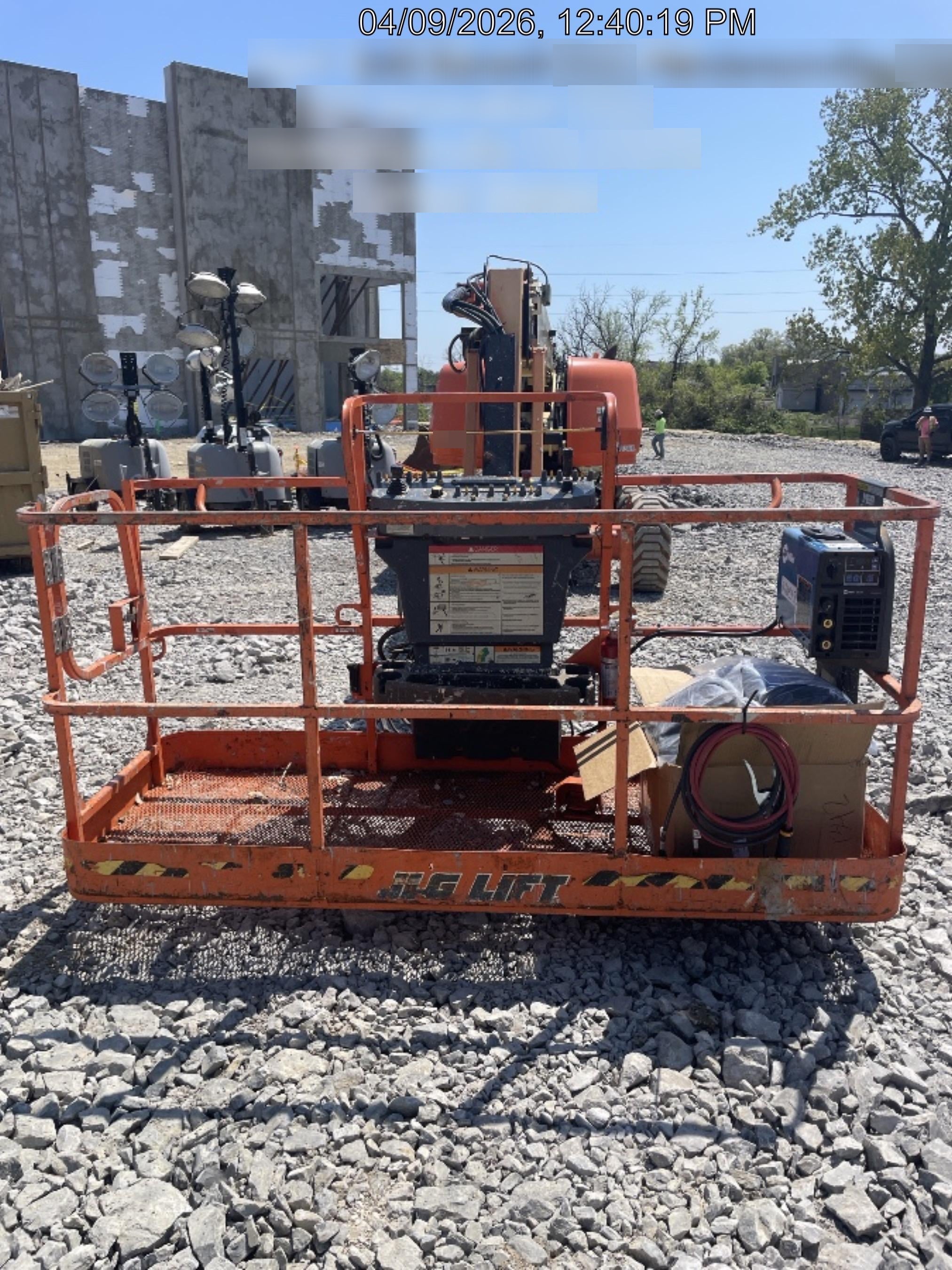 2022 JLG 660SJ