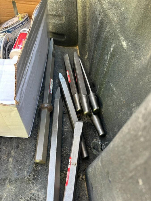 2021 AMERICAN PNEUMATIC TOOL D-handle rivet Buster