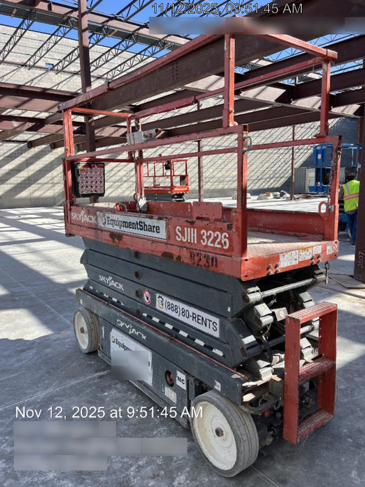 2018 Skyjack SJIII-3226 Skyjack SJIII3226 Scissor Lift w/Trojan Batteries