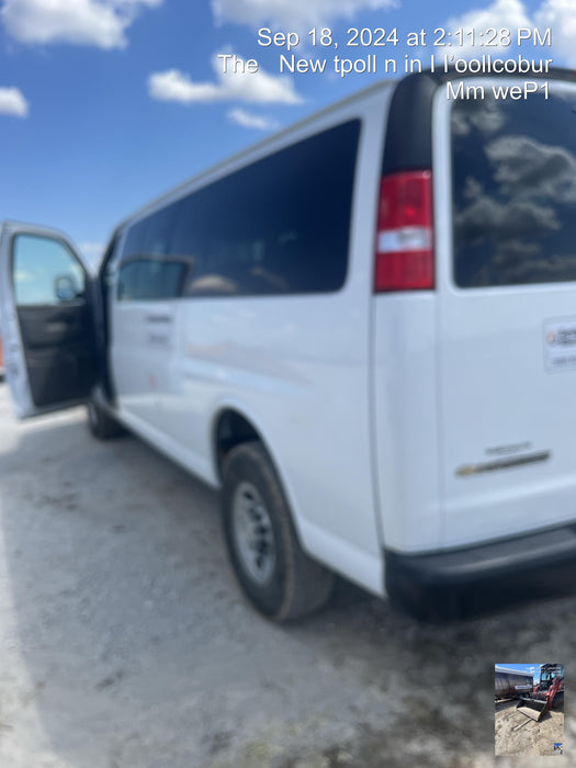 2023 CHEVROLET Express Van - Rental
