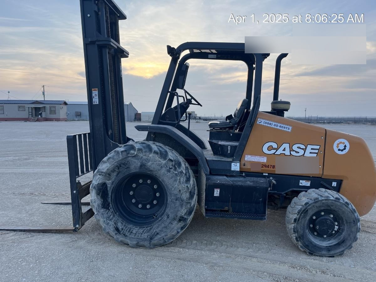 2023 CASE 588H